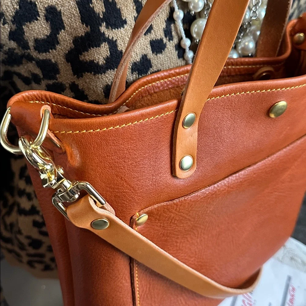 Offers? KMM &Co pumpkin bulldog, mini travel tote NEW - Picture 10 of 10